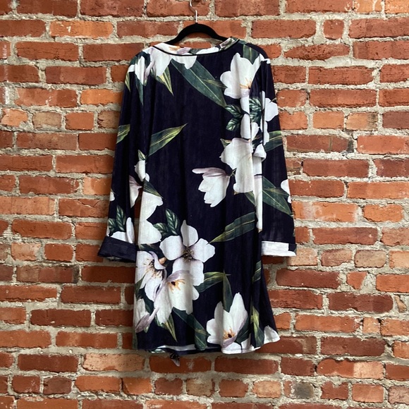 ASOS wrap dress - Picture 4 of 8